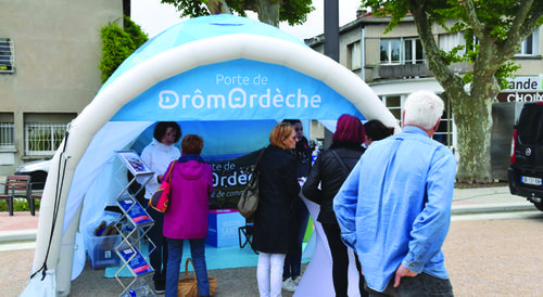 La communauté de communes Porte de DrômArdèche investit les marchés (07 et 26)